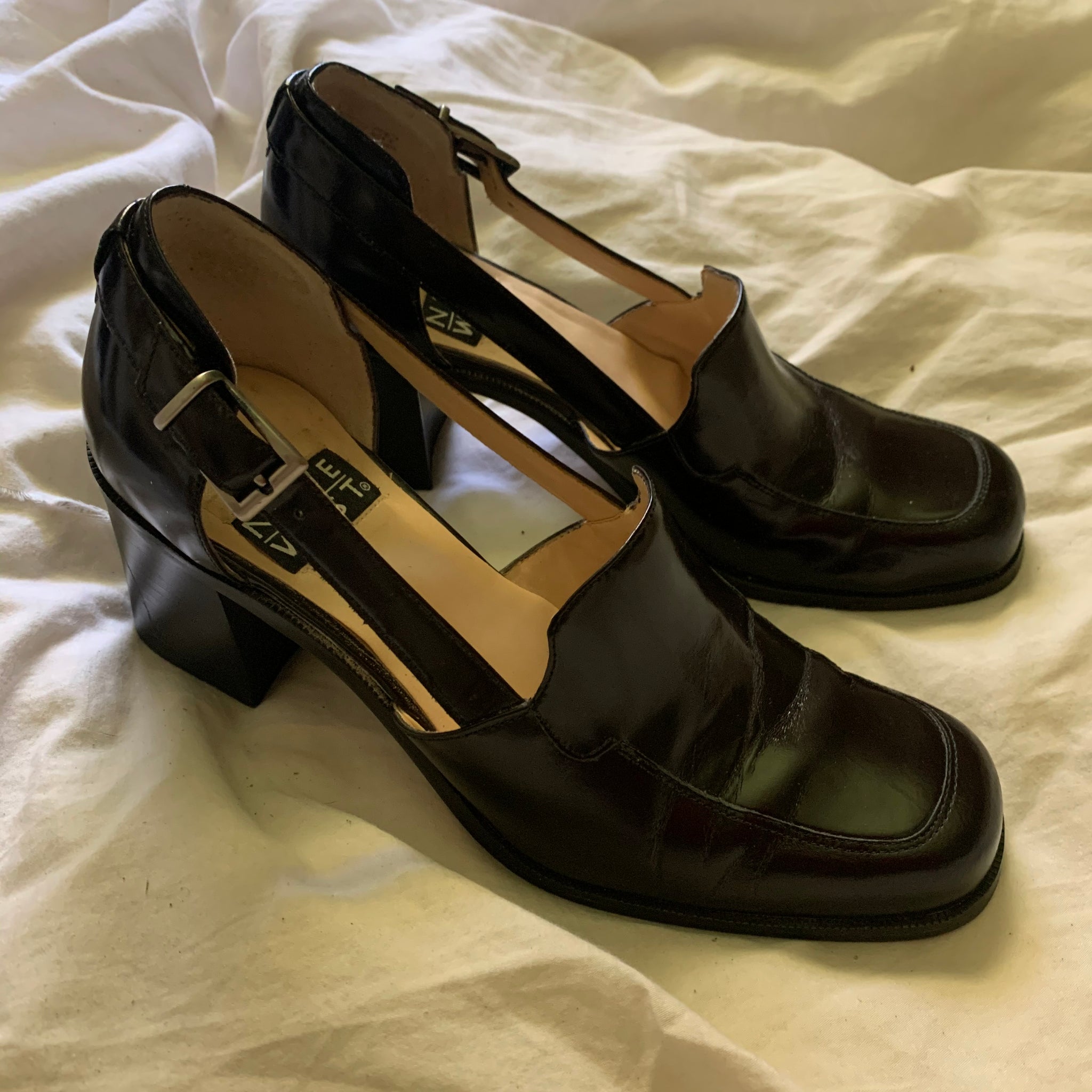 'Delia' Chunky Brown Leather Heeled Loafers w/ Cut-Outs (Sz. 7)