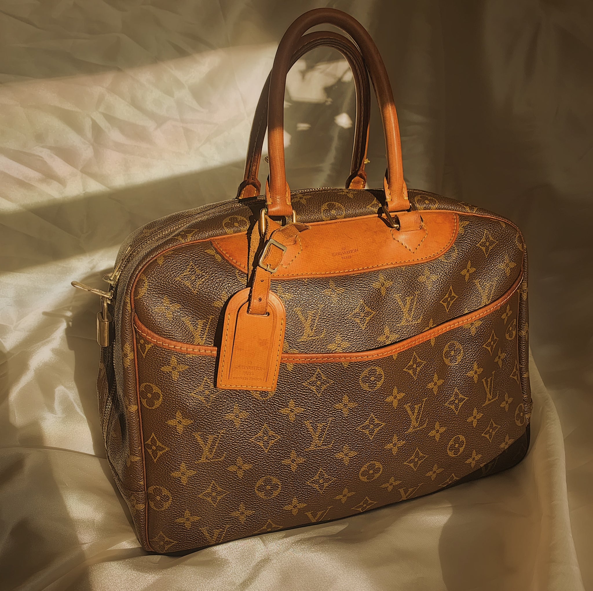 Used Louis Vuitton Deauville Brw/M47270/Zipper Plating Peeling/Tanned  Leather A