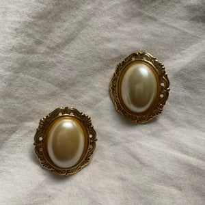 Vintage Gold Trim Pearlescent Oval Earrings - Shop Vanilla Vintage