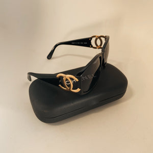 Chanel Vintage Chanel Black with Large Gold CC Logo Sunglasses -02461