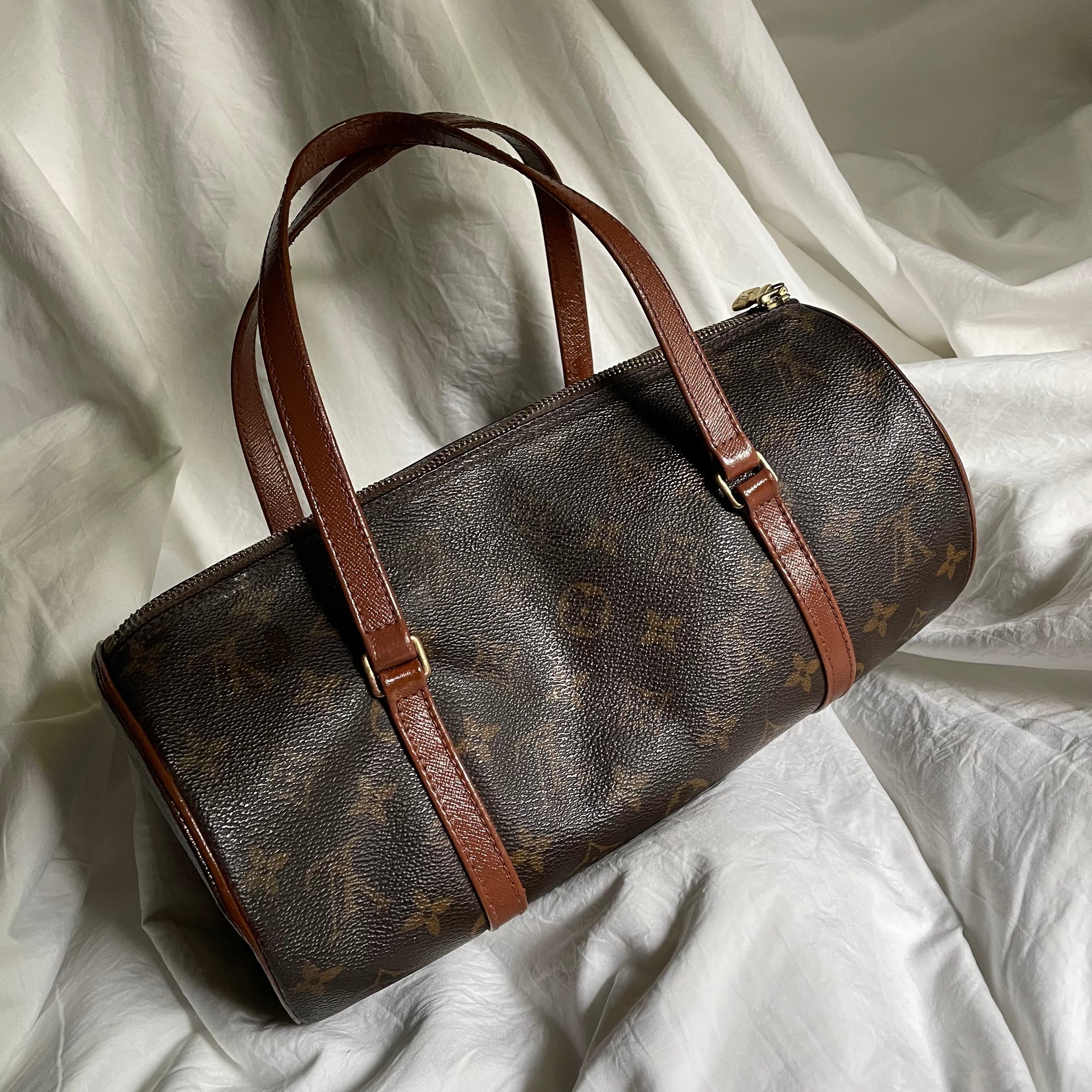Louis Vuitton Monogram Papillion 30 Handbag (Refurbished) – Vanilla Vintage