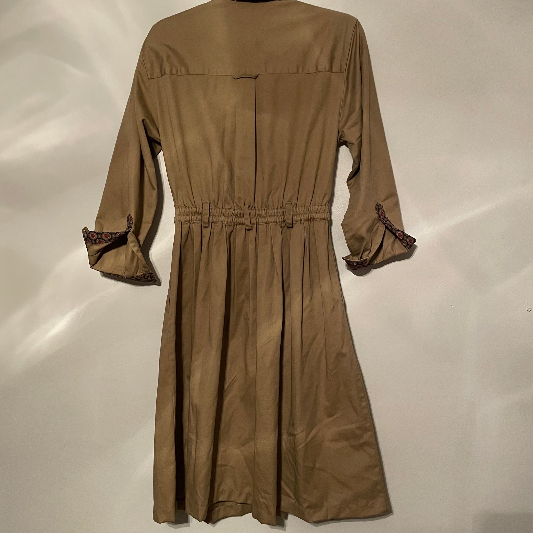 ‘Khadeeja’ Button-Thru Khaki Dress (Sz. M/8)