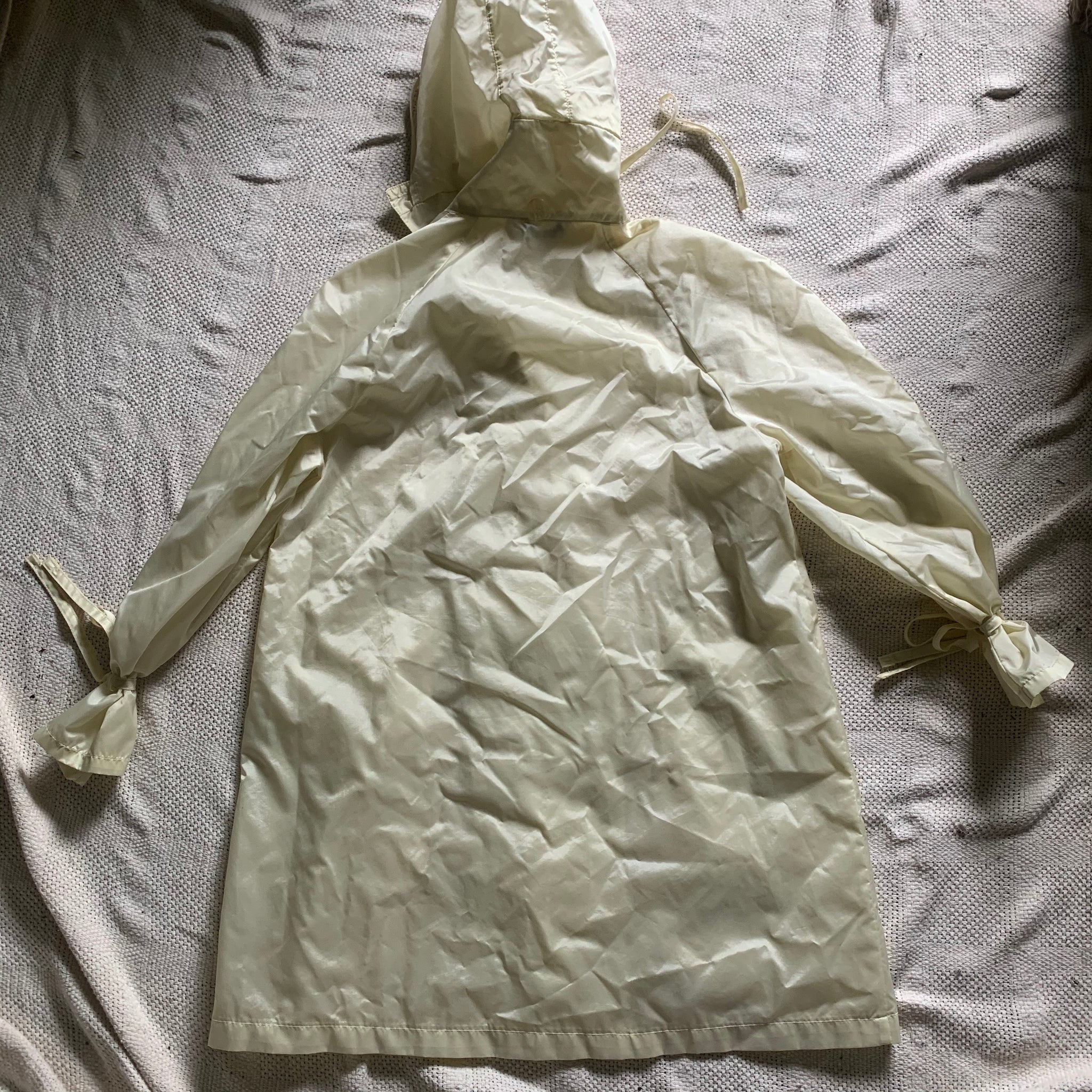 'Iris Ivory Rain Anorak Jacket (M-XL) - Shop Vanilla Vintage