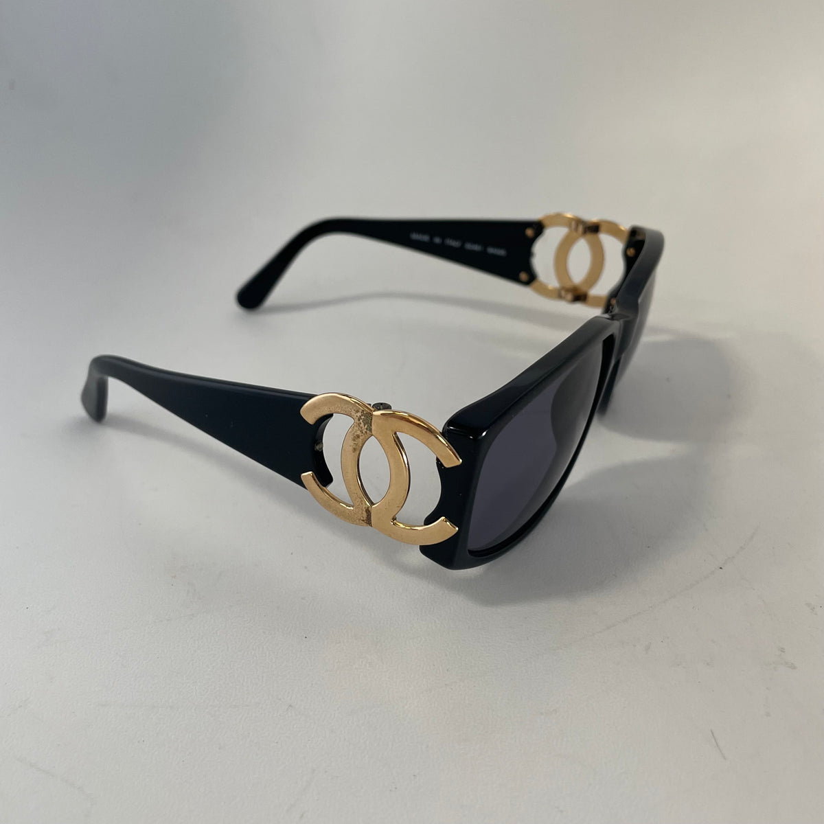 Oversized sunglasses Chanel Gold in Other - 33652761