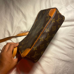 Authentic Louis Vuitton Monogram Trocadero 27 Shoulder Bag #17589