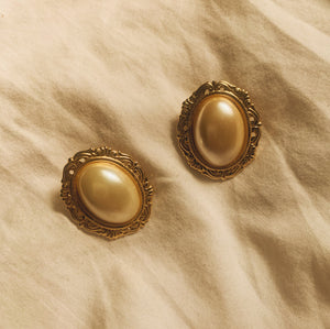 Vintage Gold Trim Pearlescent Oval Earrings - Shop Vanilla Vintage