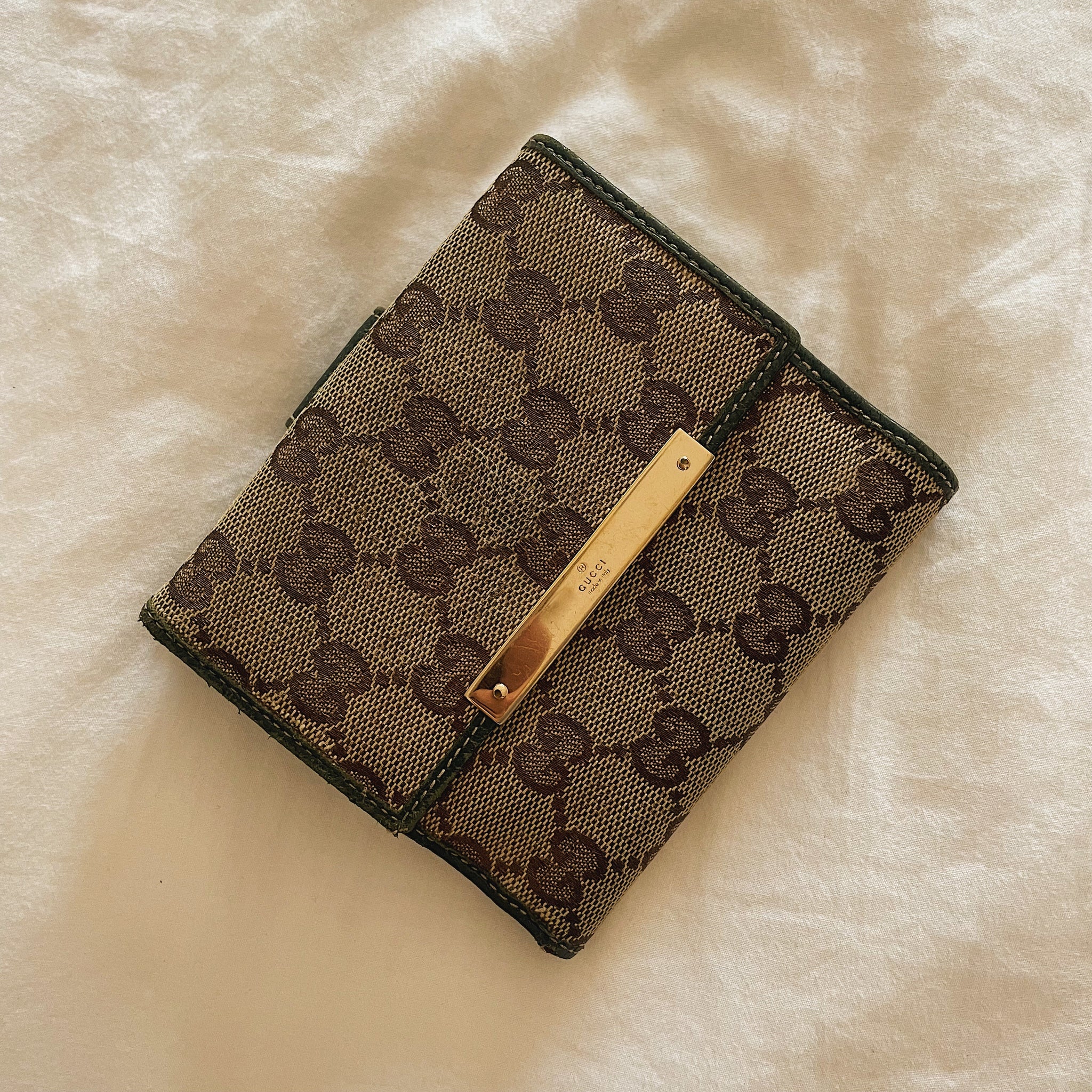 Authentic GUCCI Old Gucci Monogram Mens Wallet Folded GG Designer